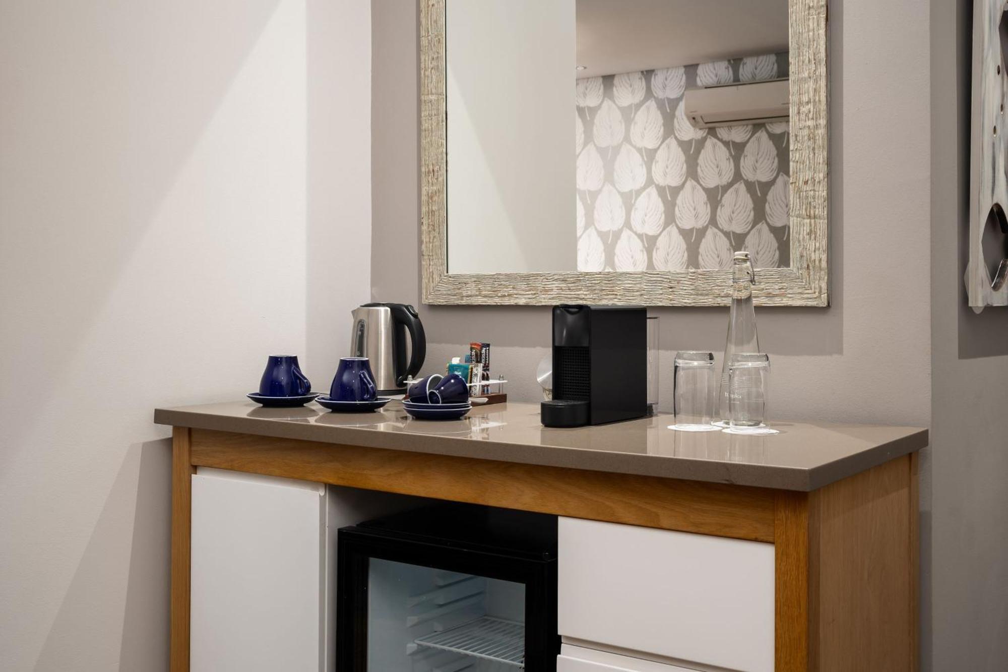 Protea Hotel By Marriott Cape Town Sea Point Экстерьер фото