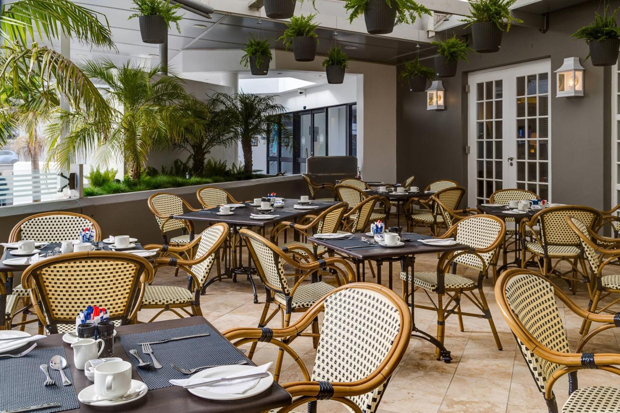 Protea Hotel By Marriott Cape Town Sea Point Экстерьер фото